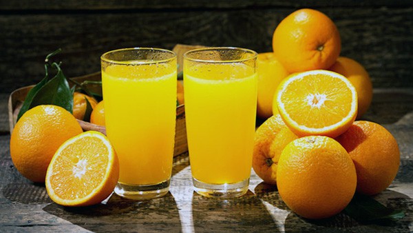 Апельсины полезны, а апельсиновый сок – не очень?